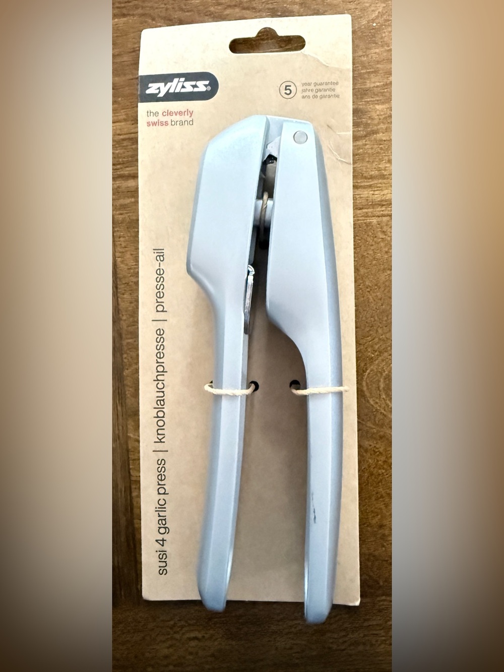 Zyliss Susi 4 garlic press in silver
